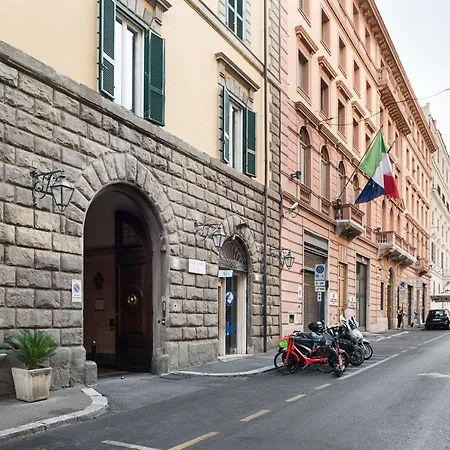 Hotel At 41